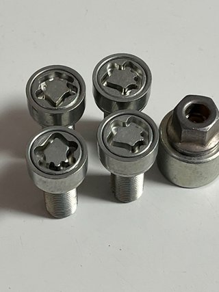 TORNILLOS ANTIRROBO VW GOLF MK8 TOURAN SEAT AUDI