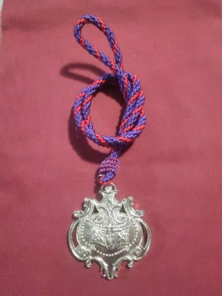 MEDALLA HDAD. CAUTIVO DE ALMONTE
