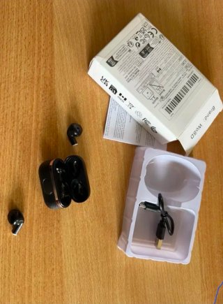 Auriculares Inalámbricos Negro y Dorado