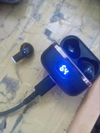 Auriculares Inalámbricos Negro y Dorado