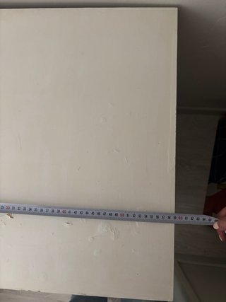 Mesita de noche de madera pintada