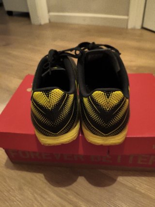 Zapatillas Puma Fútbol Sala Negras y Amarillas