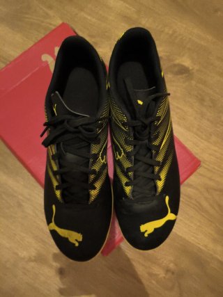 Zapatillas Puma Fútbol Sala Negras y Amarillas