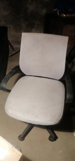 Silla de oficina ergonómica con ruedas