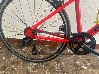 Bicicleta infantil B'TWIN roja