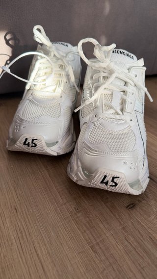 Balenciaga Runner
