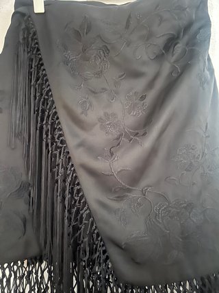 Falda Zara con flecos y bordado