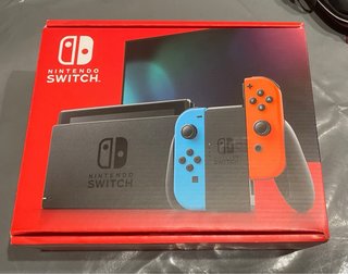 Nintendo Switch + 5 Juegos + Accesorios