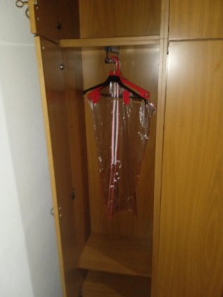 Mueble de madera con cama regalo
