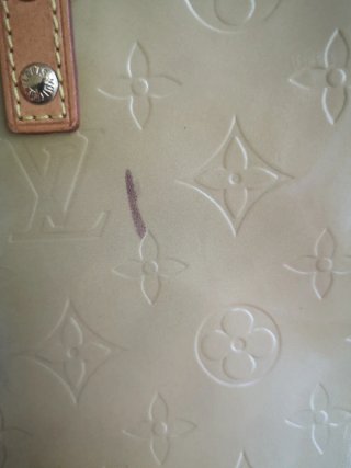 Bolso Louis Vuitton Beige Charol