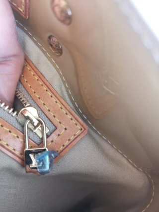 Bolso Louis Vuitton Beige Charol