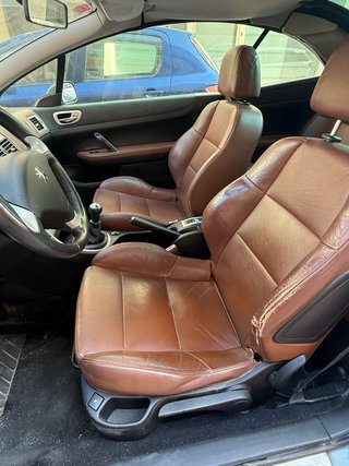 Peugeot 307 CC capota no va