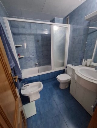 Alquilo piso en San Isidro.