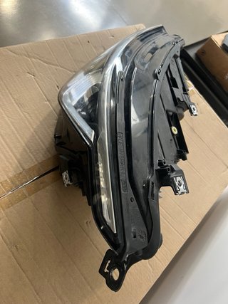 Faro Izquierdo Full LED VW Golf 8