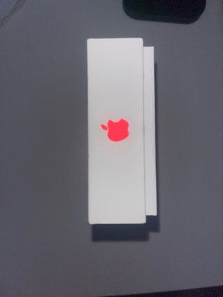 Caja iPhone 13 Rojo