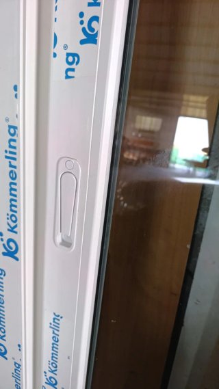 Puerta corredera PVC Kömmerling