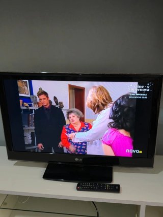 LG TV LED HD 32 pulgadas