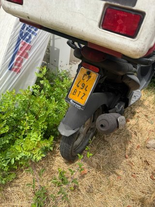 Peugeot Ludix Scooter con Baúl Blanco
