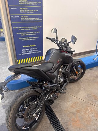 Zontes U125 Negra Moto Naked