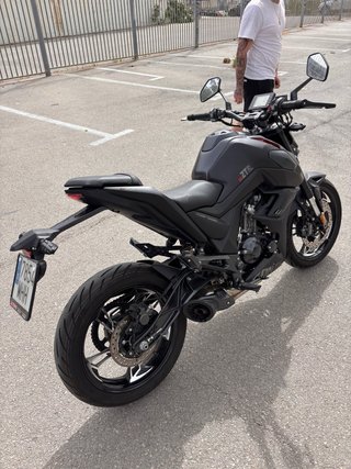 Zontes U125 Negra Moto Naked