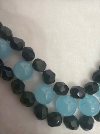 Collana vintage perle nere e azzurre