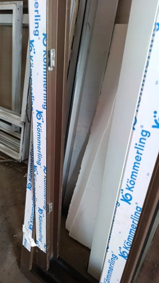 Puerta PVC Bronce Kömmerling