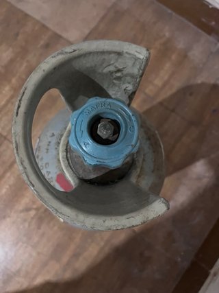 Botella CO2 vacía