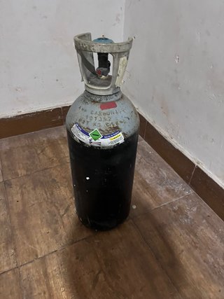 Botella CO2 vacía