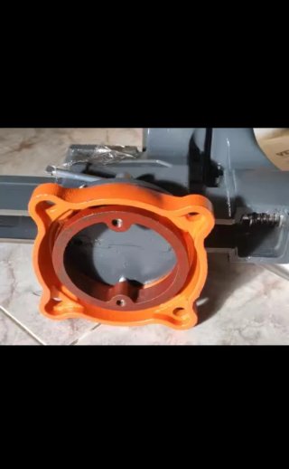NUEVO! Tornillo de banco giratorio (aprieto)