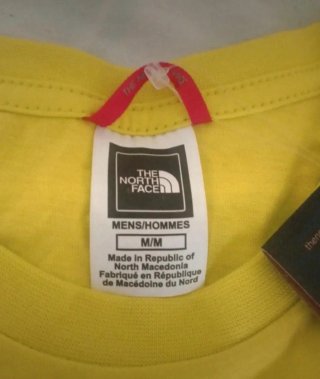 Camiseta The North Face Amarilla
