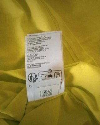 Camiseta The North Face Amarilla