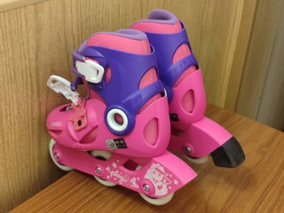 patines en línea para niñas pequeñas (talla 26/28)