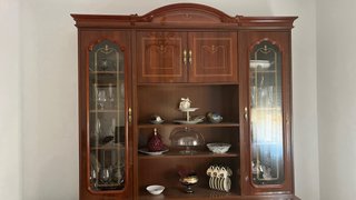 Mesa de salón de madera