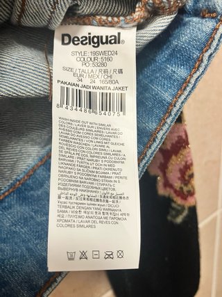 Chaqueta vaquera Desigual bordada Talla XS