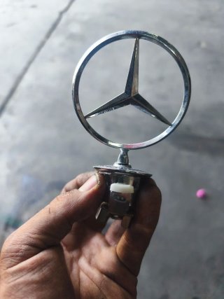 Emblema Estrella Mercedes Benz