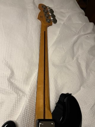Bajo Fender Precision Bass Squire 70s Negro 4 mese