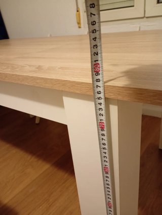 Mesa de comedor madera y blanca