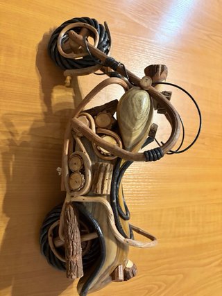 Moto de Madera Artesanal