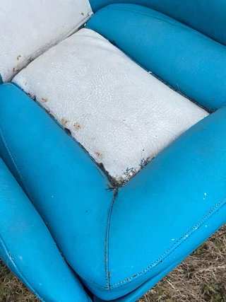 Asientos de barco azules