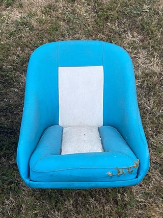 Asientos de barco azules