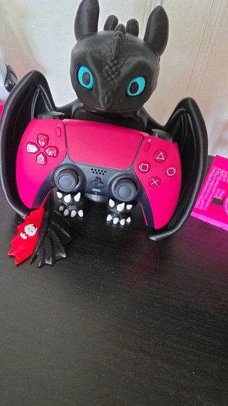 Soporte Mando Dragón Furia Nocturna PS5 Xbox Setup