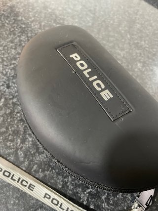 Estuche semirrígido Police Negro