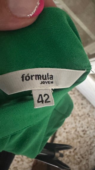 Blusa verde sin mangas
