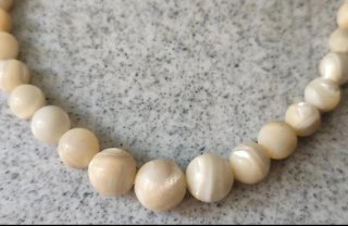 Conjunto collar y pulsera nácar