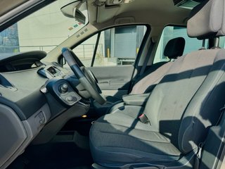 RENAULT Scénic 1.6 16V 110 CV Automático
