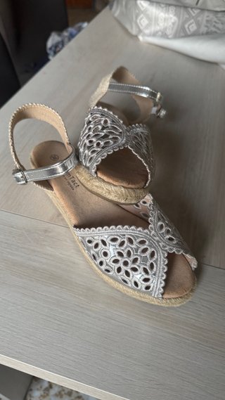 Alpargatas plateadas talla 36