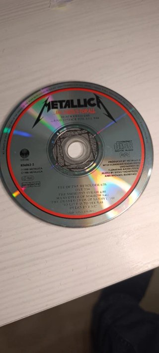 CDs de Metallica originales.