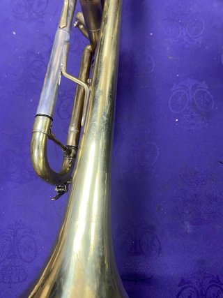 Trompeta Sib Jinbao