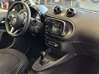 smart fortwo EQ COUPE-2021