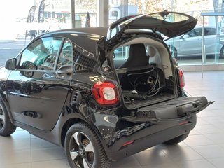 smart fortwo EQ COUPE-2021